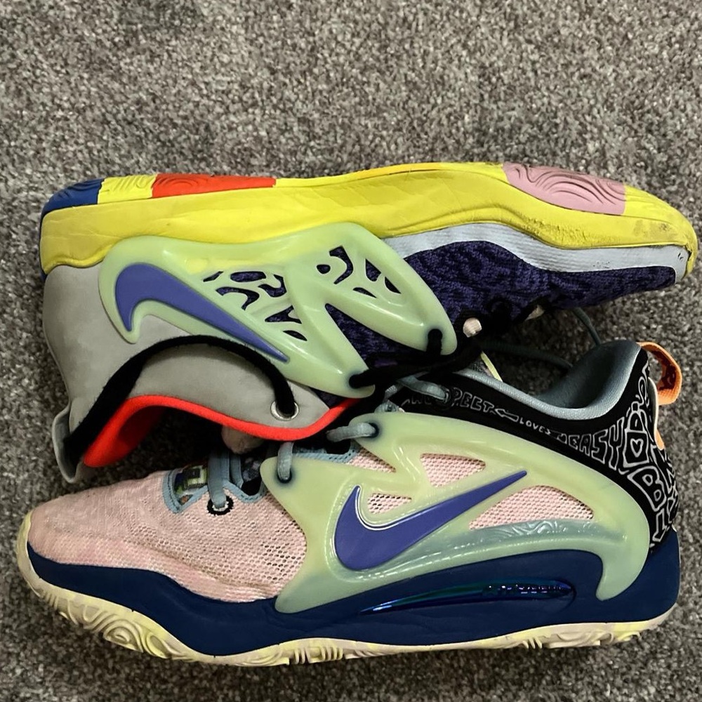 KD 15 ‘What The’